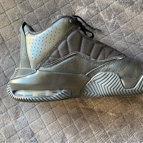 Mens New In Box Black JORDAN STAY LOYAL Size 10 - Picture 2 of 9